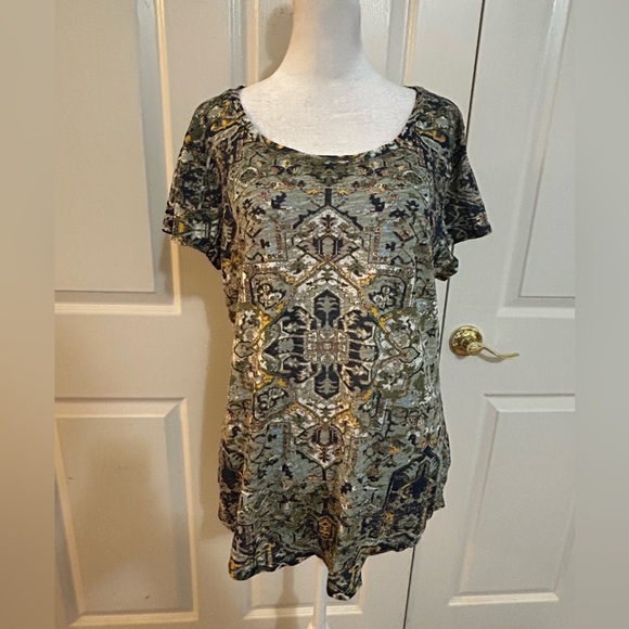 Lucky Brand pretty & comfy tee, size Large - Picture 1 of 5